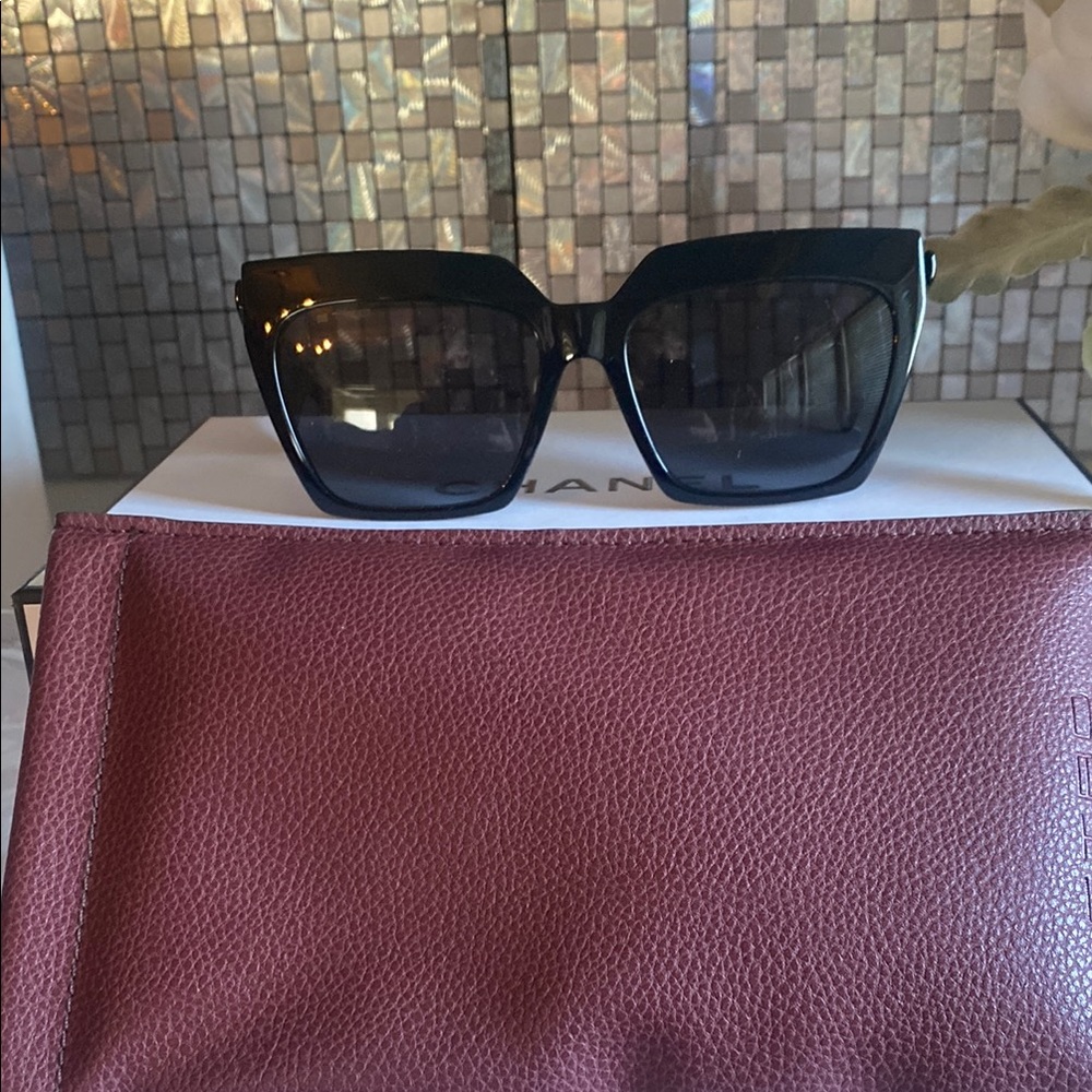 Etro Black Oversized Square Sunglasses
